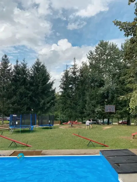 Літній молодіжний табір